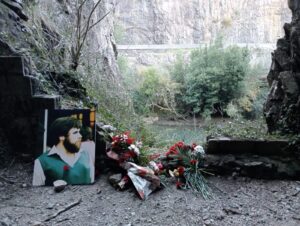 Historia kontatzea da gure eginkizuna